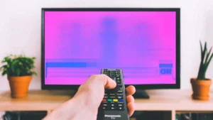 شکل1- سوختگی پیکسل در تلویزیون‌